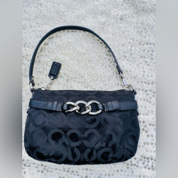 Coach Black Designer Shoulder Bag - Picture 2 of 8